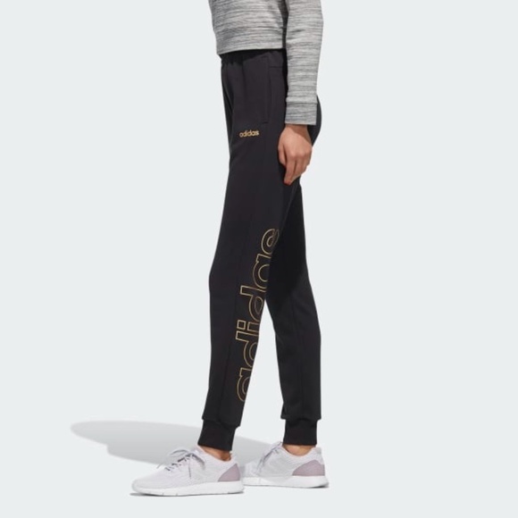 New Adidas Women's Jogger Graphic Sweatpants Size XS - Picture 1 of 15